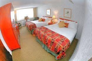 Compass Point Inn - Surrey Luaran gambar
