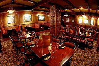Compass Point Inn - Surrey Luaran gambar
